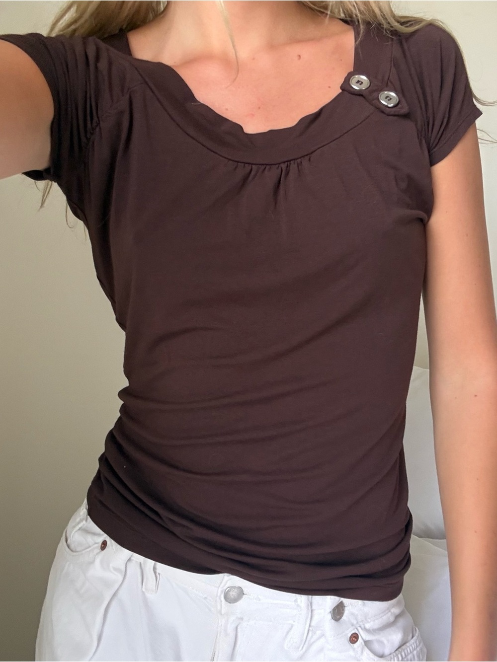 vintage 90's y2k Brown Short Sleeve Scoop Neck Top with Button Detail